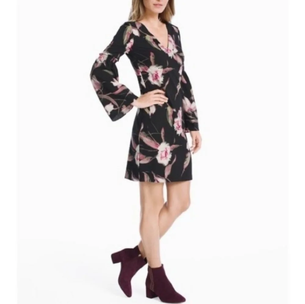 🎉SALE WHBM Black Floral Print Smocked Bell Sleeves Vneck Dress